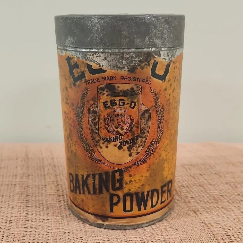 Vintage EGG-O Baking Powder Tin